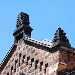 Gebäudedetail an einem Schlafhaus der Grube von der Heydt, Foto: Uwe Büch