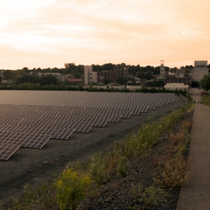 Solarenergieanlage an der ehemaligen Grube Göttelborn, Foto: Ulrich Höfer