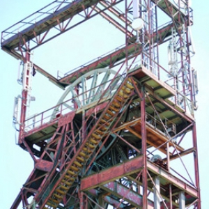 Bemaltes Fördergerüst im IT Park Saarbrücken, Foto: Uwe Büch