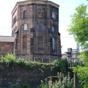 Ehemaliger Wasserturm am Saarbrücker Hauptbahnhof, Foto: Uwe Büch